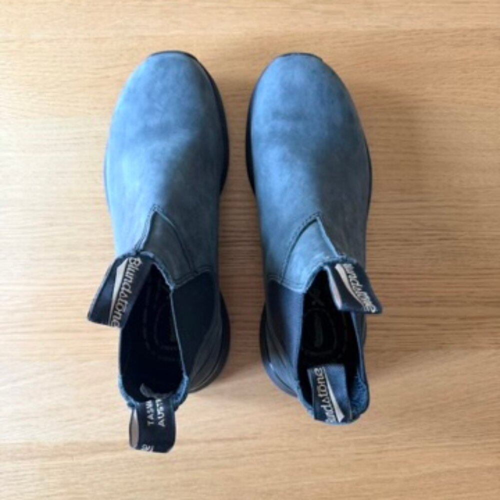Blundstone Classic Chelsea Boots #587 – Rustic Black Leather size 10 (7 UK) - Picture 2 of 6